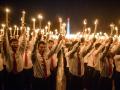 10万学生举火炬 朝鲜举行盛大庆祝游行